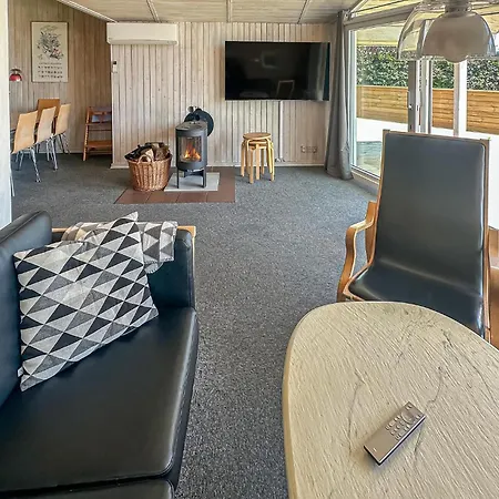 Pet Friendly Home In Humble With Wifi Casa vacanze Nordenbro Vesteregn